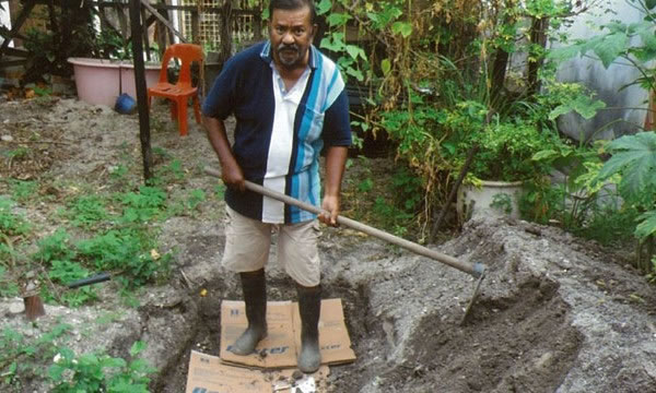 Joseph Sawndara Raj Amalraj found PD therapy helps maintain his energy levels and allows him to continue pursuing his favorite pastime of gardening. 